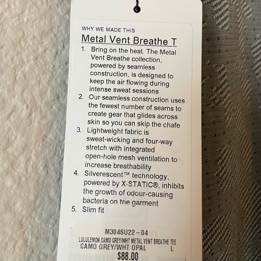 Men’s Lululemon, Limited Print, Graphite Grey, Metal Vent Breathe Tee, MSRP $88 - Picture 5 of 7